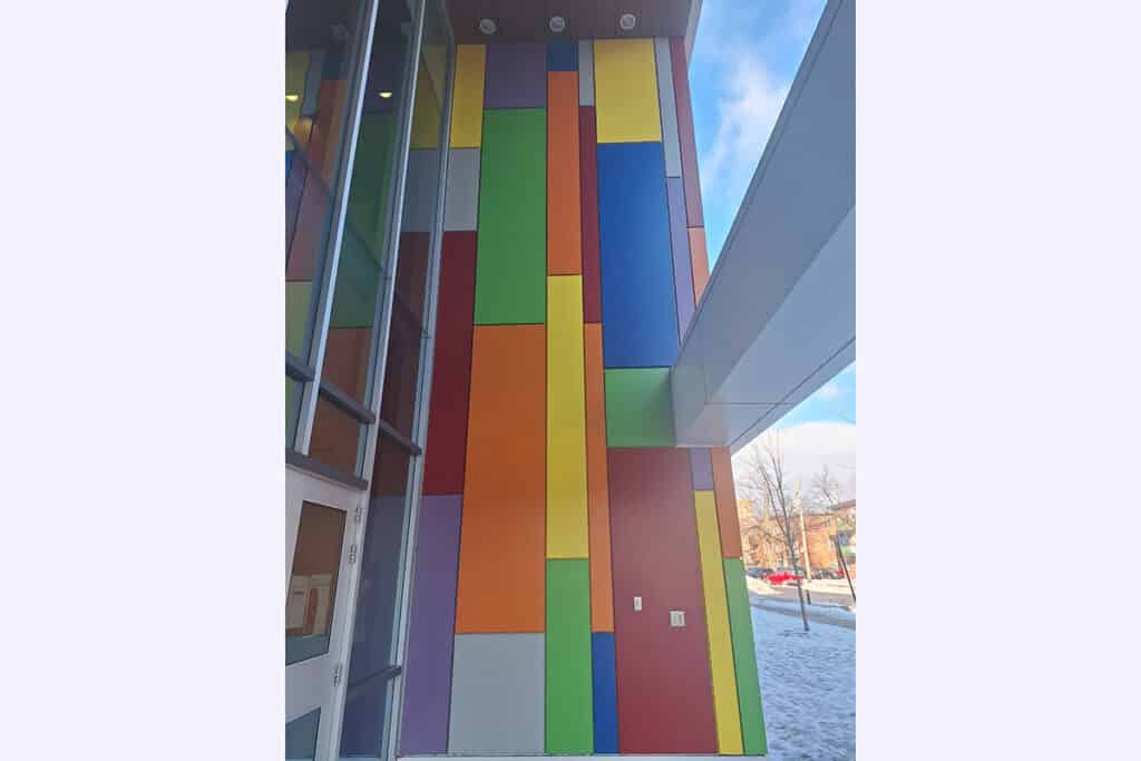 École Louisbourg - Montréal